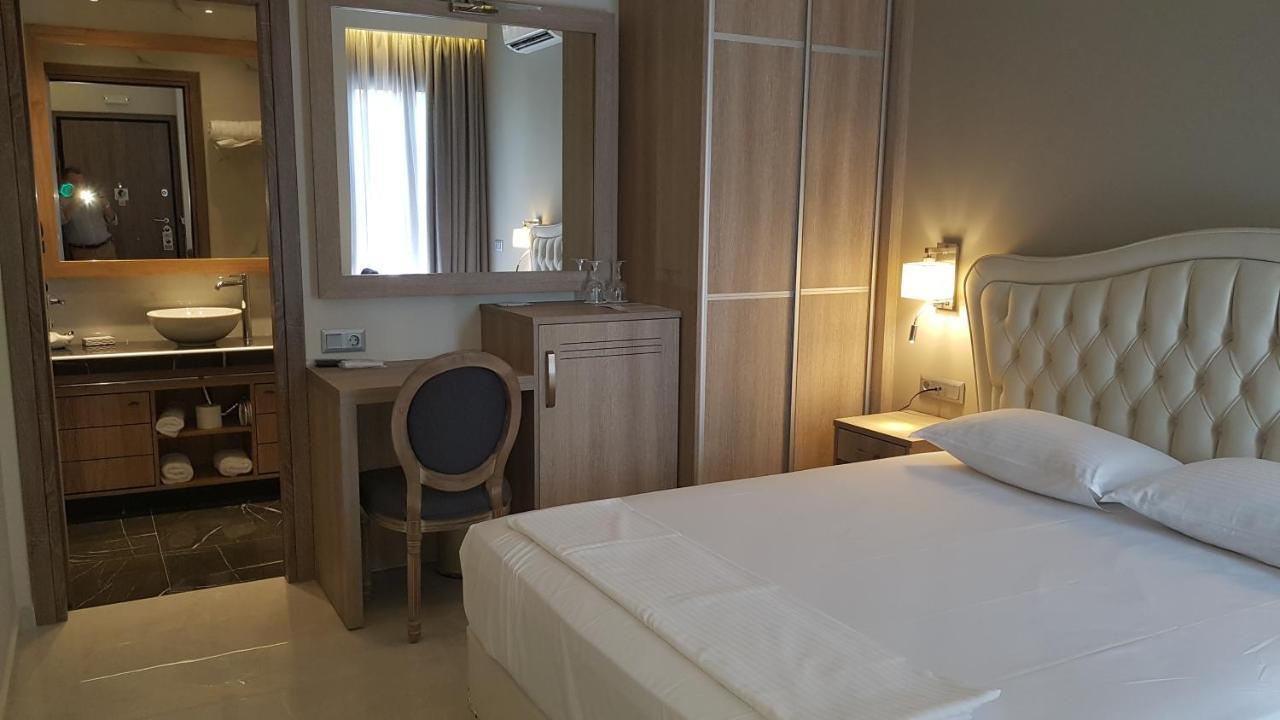 Stork Design Suites Epidaurus Bagian luar foto
