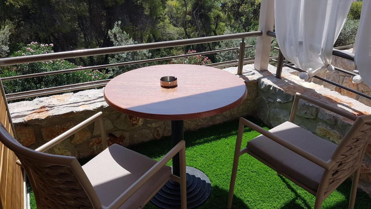 Stork Design Suites Epidaurus Bagian luar foto