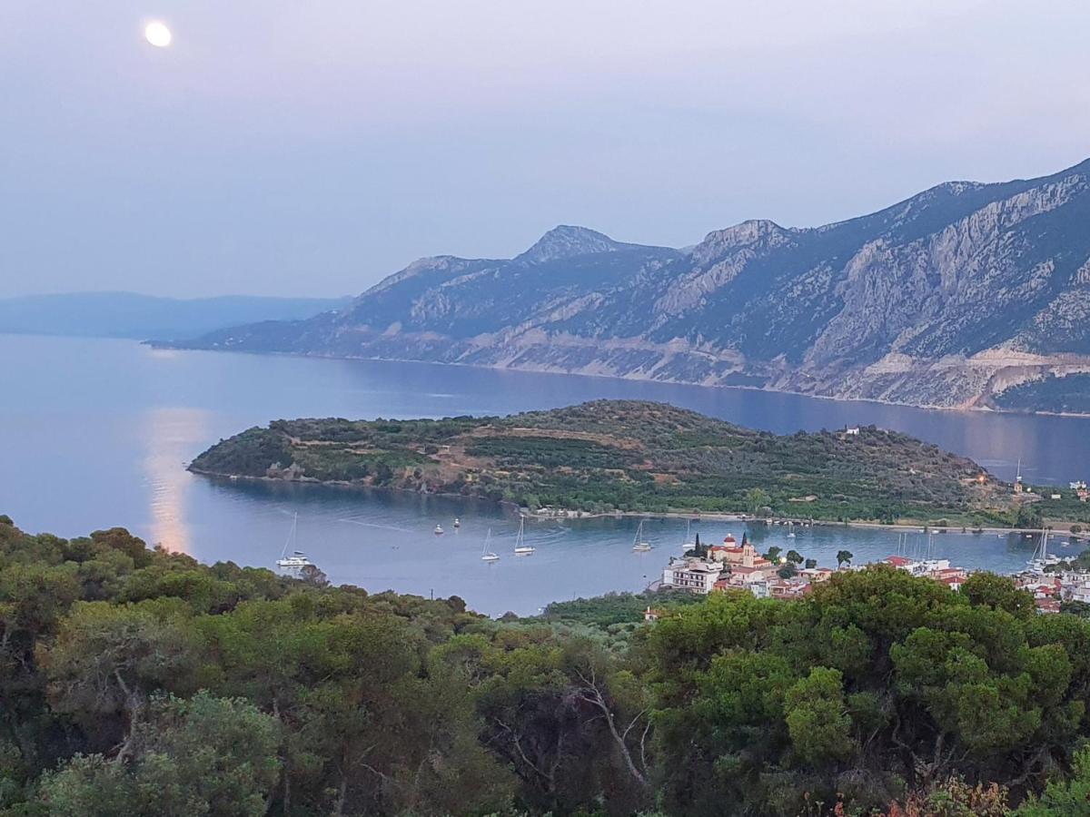 Stork Design Suites Epidaurus Bagian luar foto