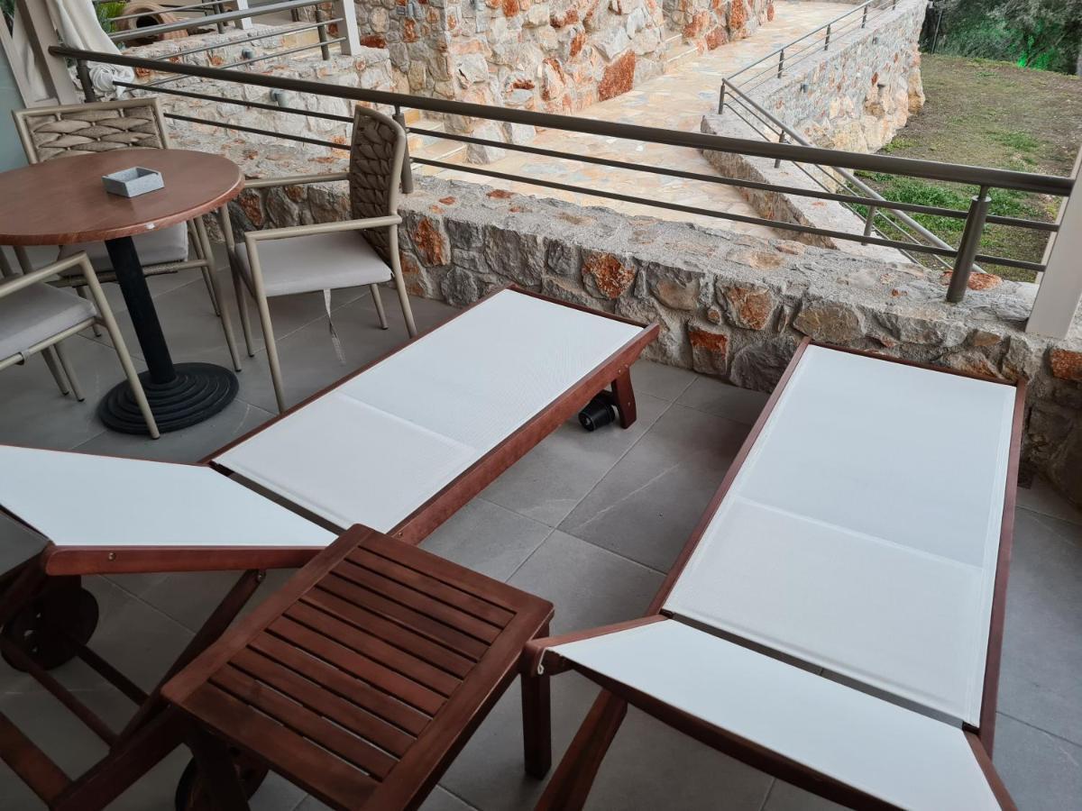 Stork Design Suites Epidaurus Bagian luar foto