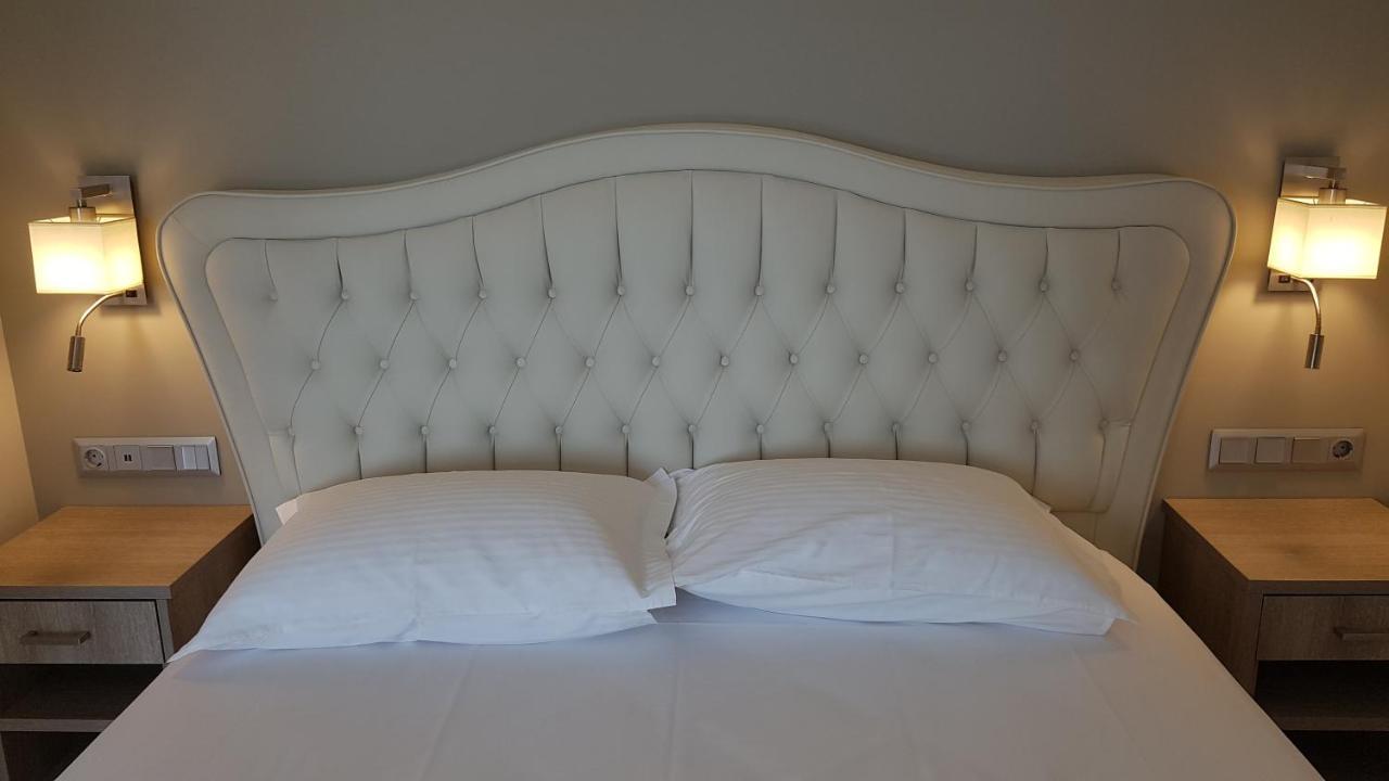 Stork Design Suites Epidaurus Bagian luar foto