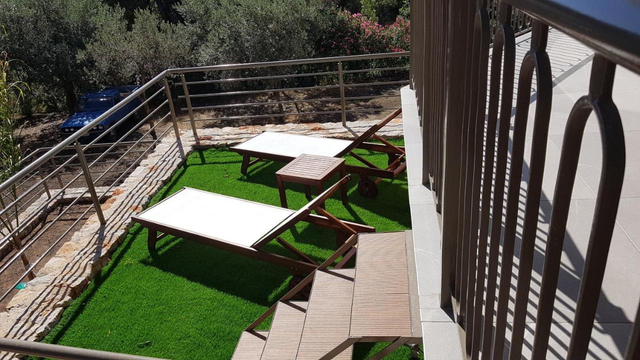 Stork Design Suites Epidaurus Bagian luar foto