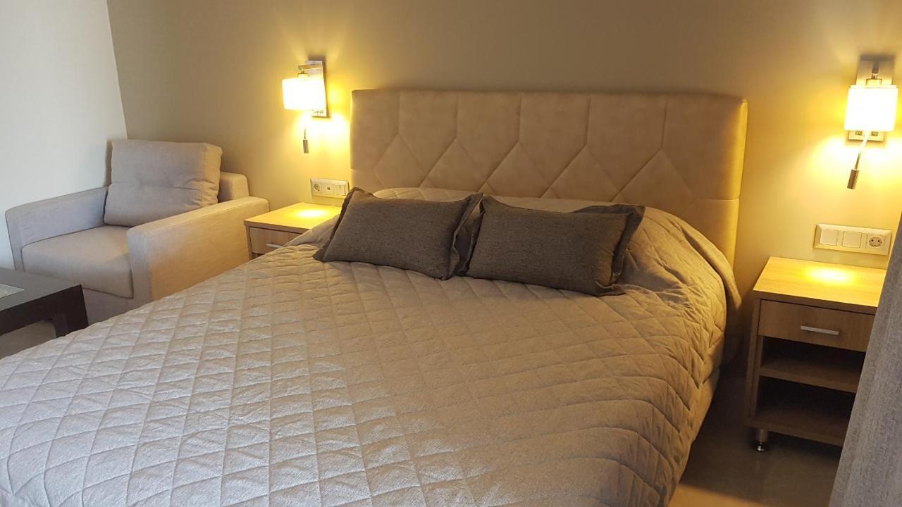 Stork Design Suites Epidaurus Bagian luar foto