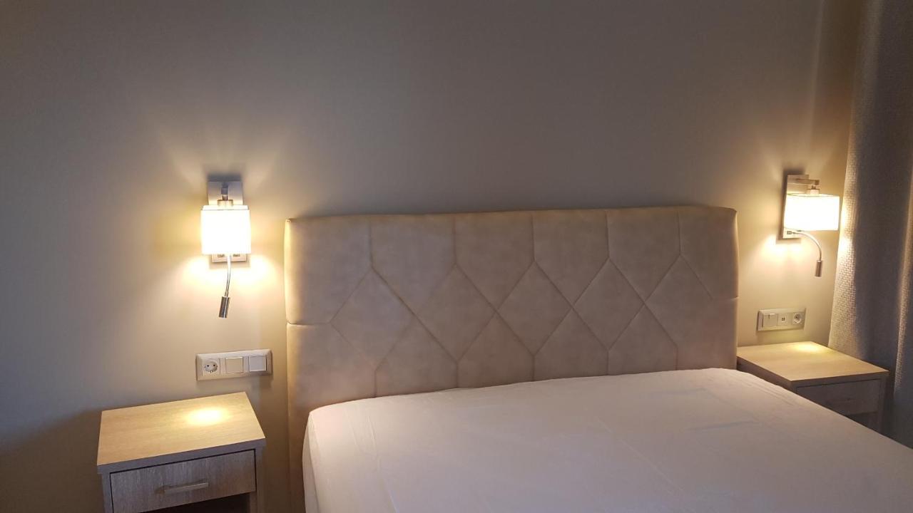 Stork Design Suites Epidaurus Bagian luar foto