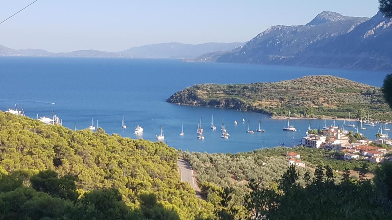 Stork Design Suites Epidaurus Bagian luar foto
